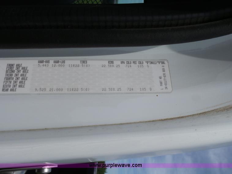 image for item BR9336 2009 Freightliner Business Class M2 flatbed truck