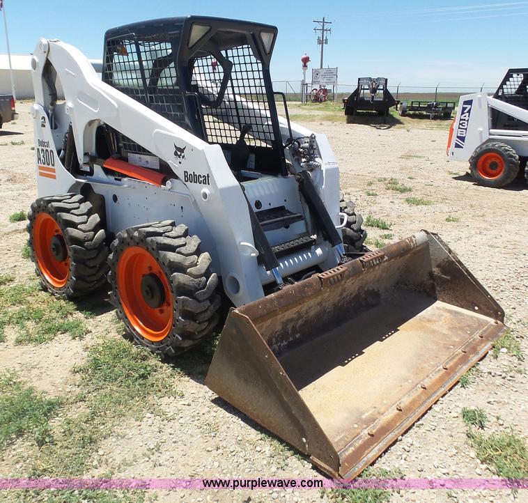 image for item BY9534 2005 Bobcat A300 skid steer
