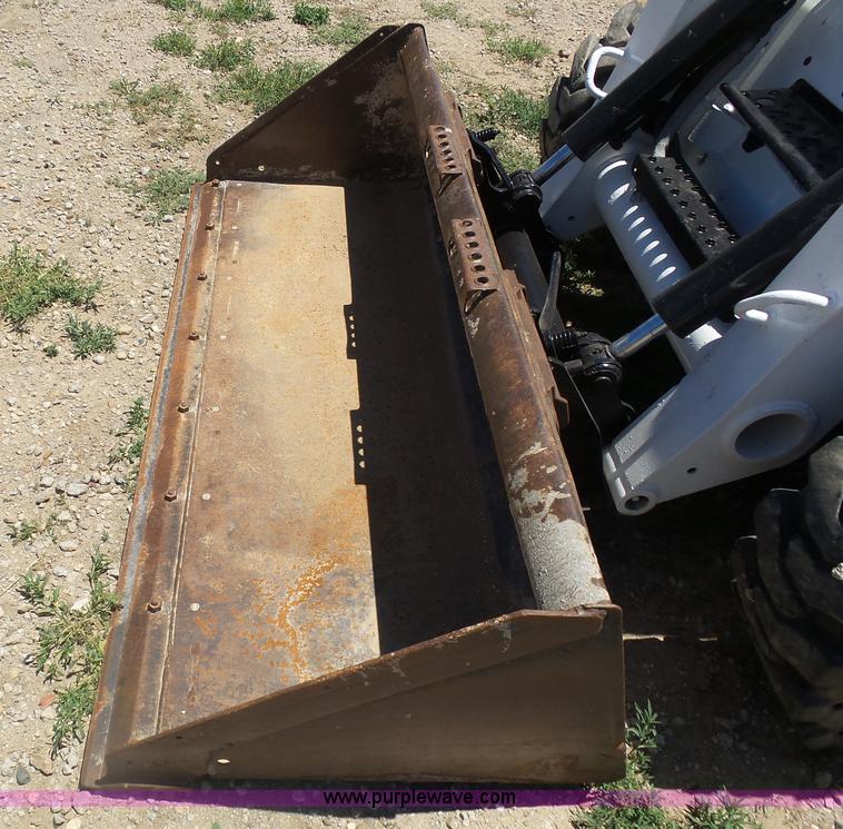 image for item BY9534 2005 Bobcat A300 skid steer