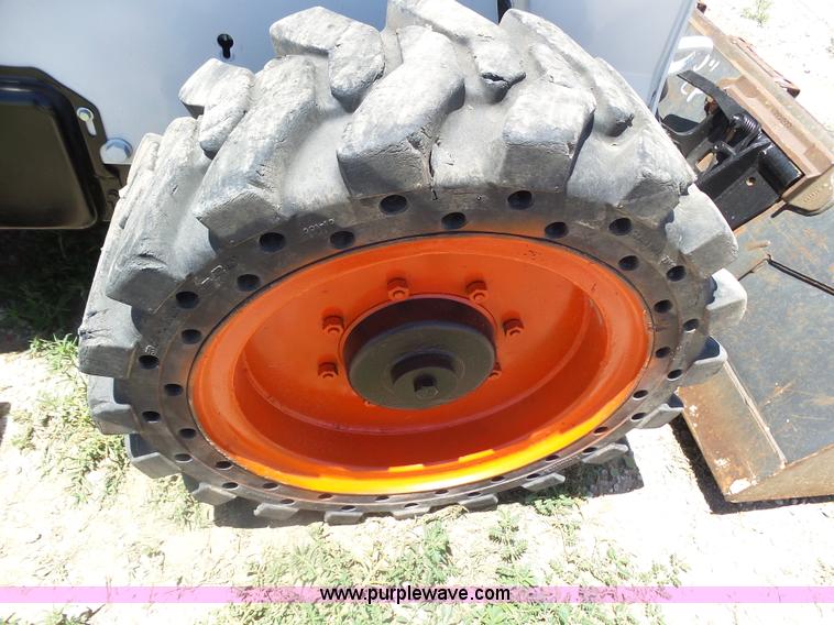 image for item BY9534 2005 Bobcat A300 skid steer