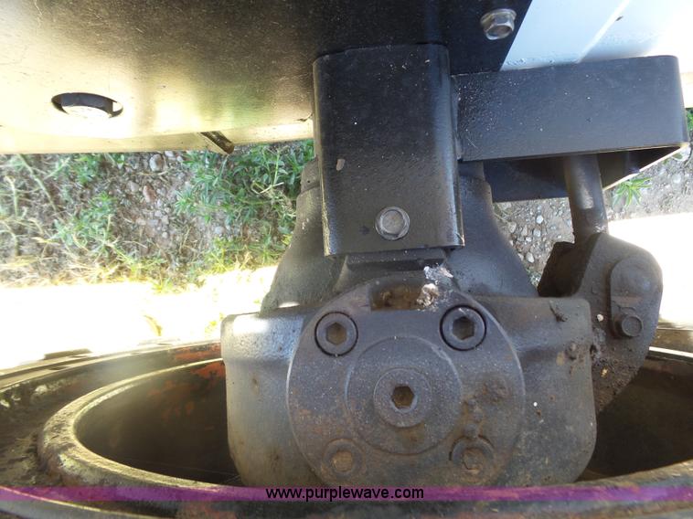 image for item BY9534 2005 Bobcat A300 skid steer