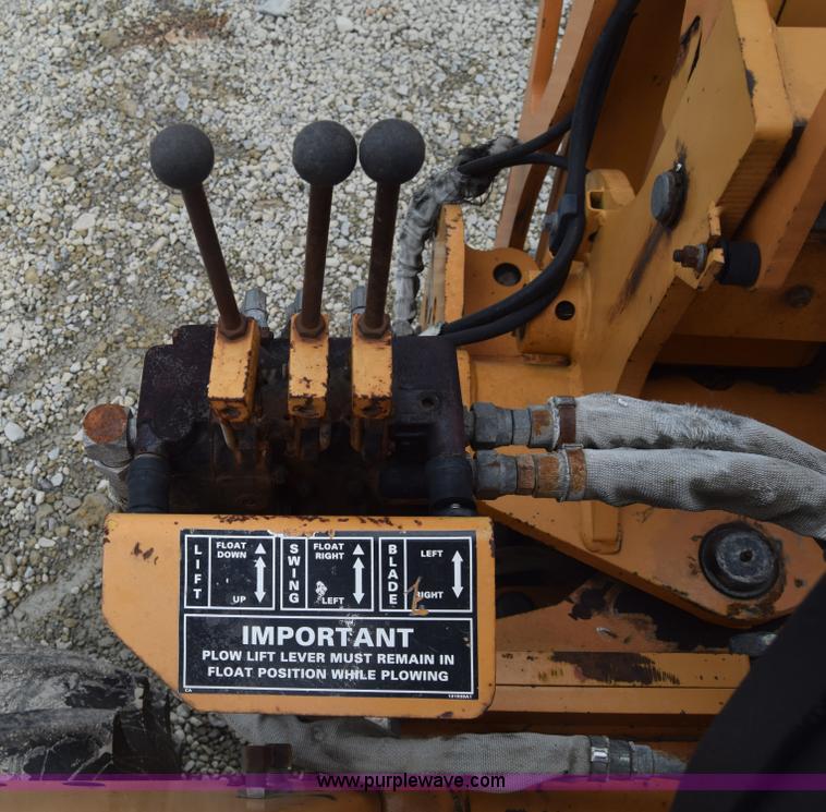 image for item CB9366 1999 Case 660 cable plow