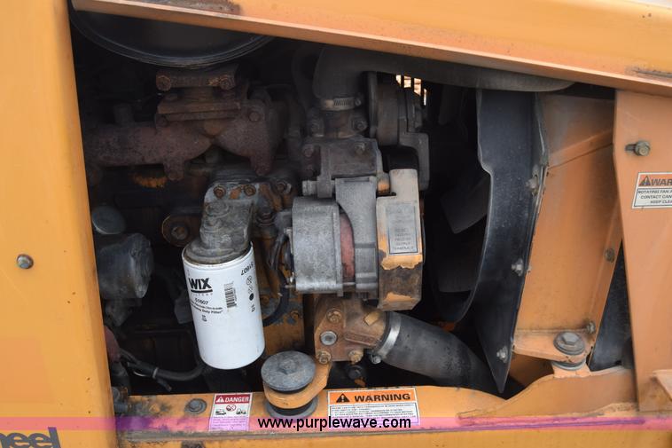 image for item CB9366 1999 Case 660 cable plow