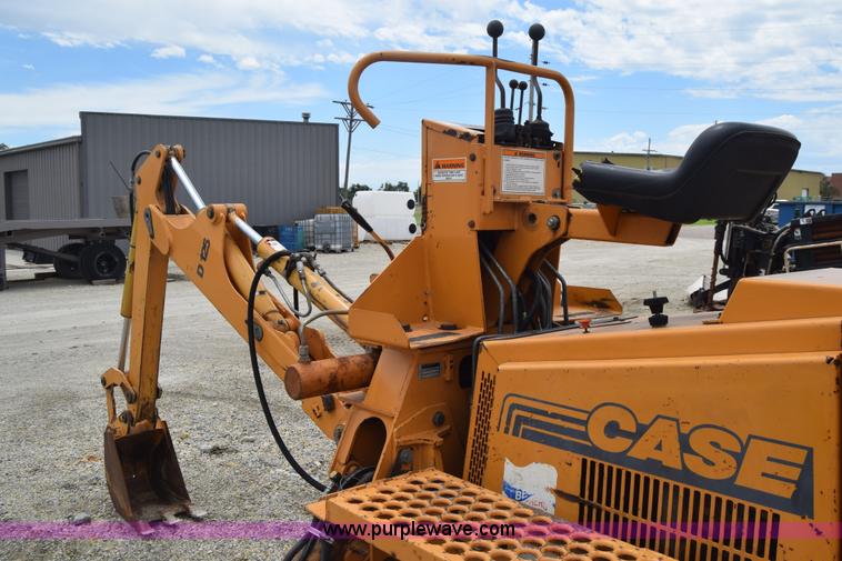 image for item CB9366 1999 Case 660 cable plow