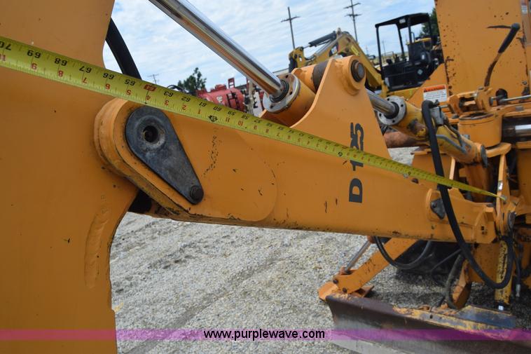 image for item CB9366 1999 Case 660 cable plow