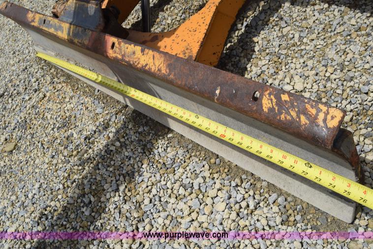 image for item CB9366 1999 Case 660 cable plow