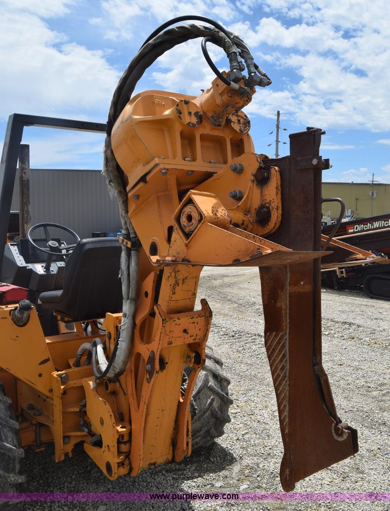 image for item CB9366 1999 Case 660 cable plow