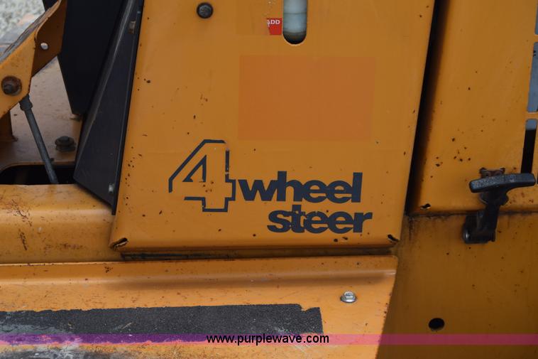 image for item CB9366 1999 Case 660 cable plow