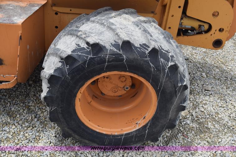 image for item CB9366 1999 Case 660 cable plow