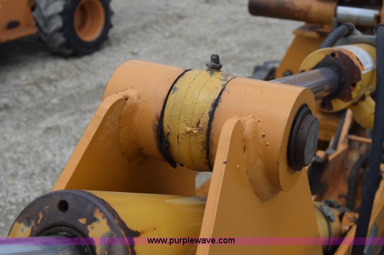 image for item CB9367 1999 Case 560 trencher