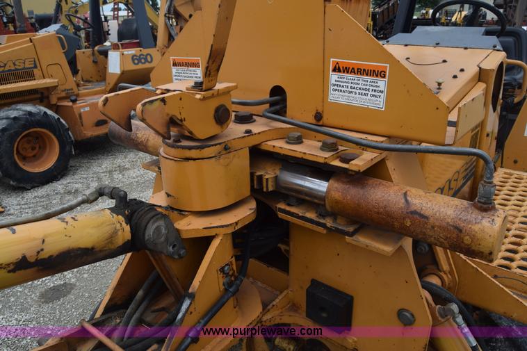 image for item CB9367 1999 Case 560 trencher