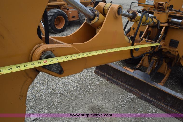 image for item CB9367 1999 Case 560 trencher