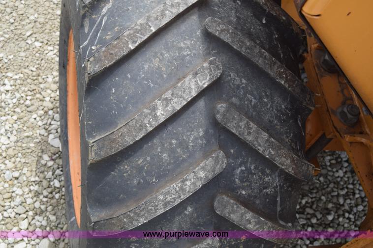 image for item CB9367 1999 Case 560 trencher