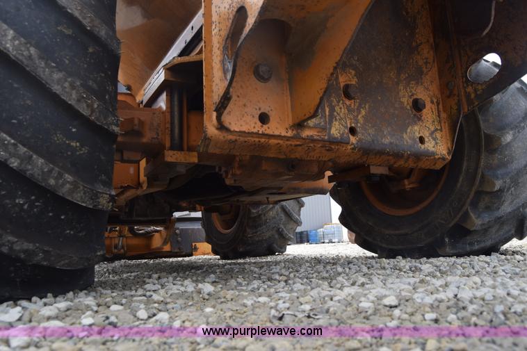 image for item CB9367 1999 Case 560 trencher