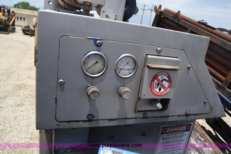 image for item CB9368 2000 American Auger DD4 directional drill