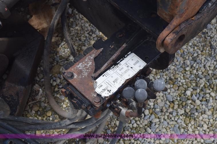 image for item CB9368 2000 American Auger DD4 directional drill