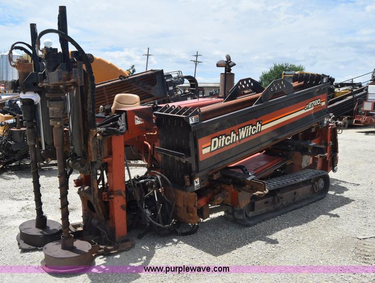 image for item CB9370 2001 Ditch Witch JT2720  all terrain directional drill