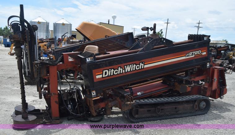 image for item CB9370 2001 Ditch Witch JT2720  all terrain directional drill