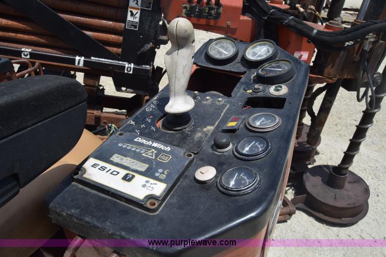 image for item CB9370 2001 Ditch Witch JT2720  all terrain directional drill