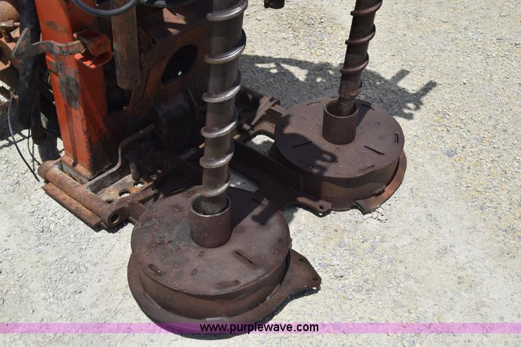 image for item CB9370 2001 Ditch Witch JT2720  all terrain directional drill