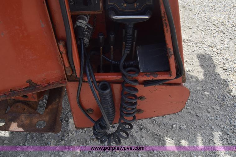 image for item CB9370 2001 Ditch Witch JT2720  all terrain directional drill