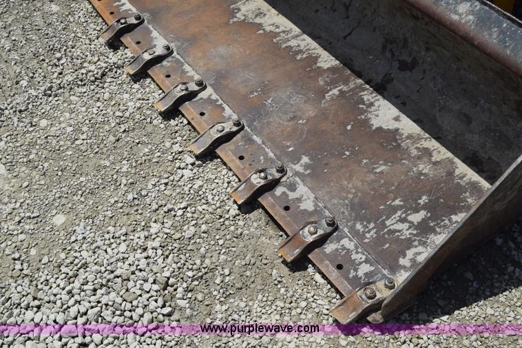 image for item CB9371 2012 Caterpillar 242B3 skid steer