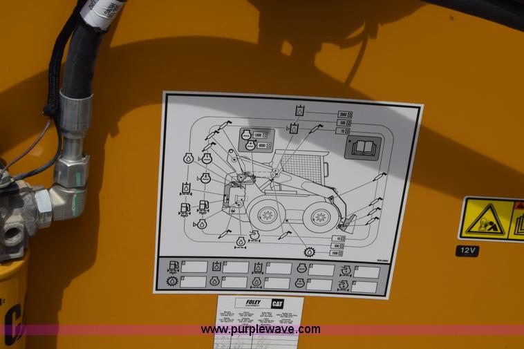 image for item CB9371 2012 Caterpillar 242B3 skid steer