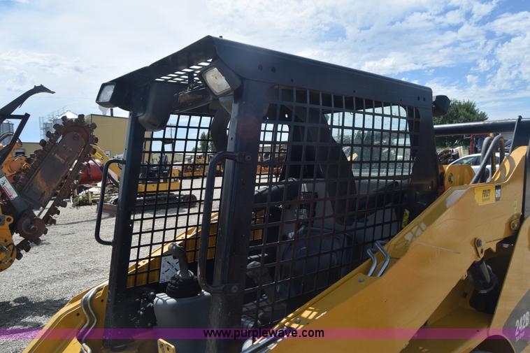 image for item CB9371 2012 Caterpillar 242B3 skid steer