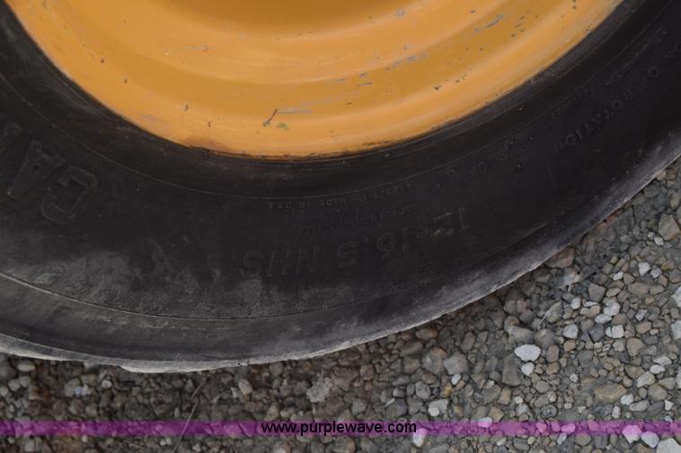 image for item CB9371 2012 Caterpillar 242B3 skid steer