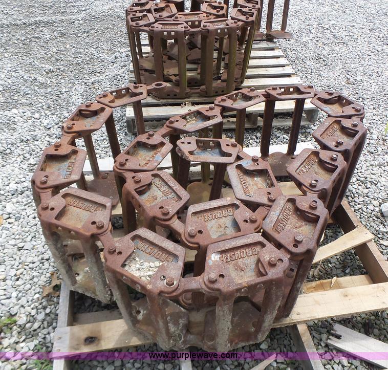 image for item CC9271 Grouser skid steer tracks