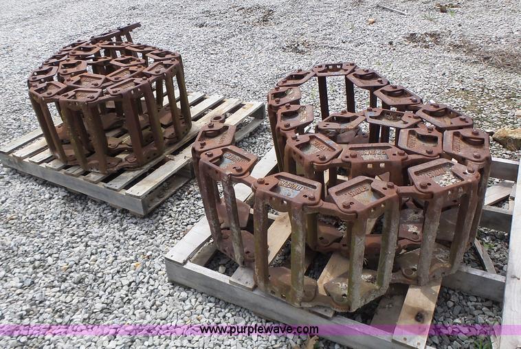 image for item CC9271 Grouser skid steer tracks