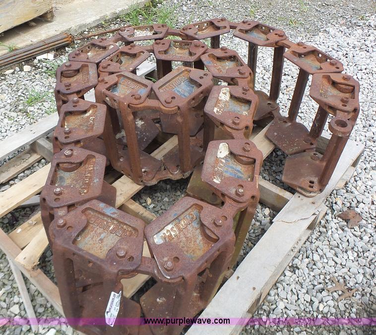 image for item CC9271 Grouser skid steer tracks