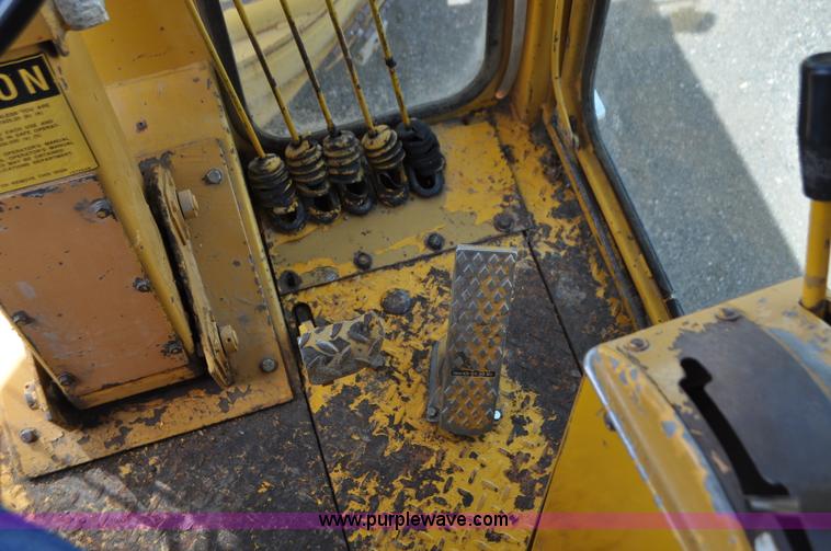 image for item G7423 1987 Dresser A500E motor grader