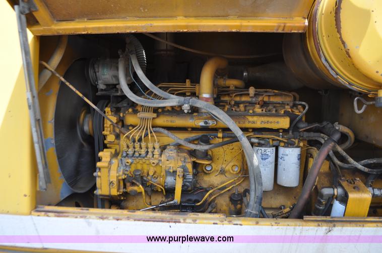 image for item G7423 1987 Dresser A500E motor grader