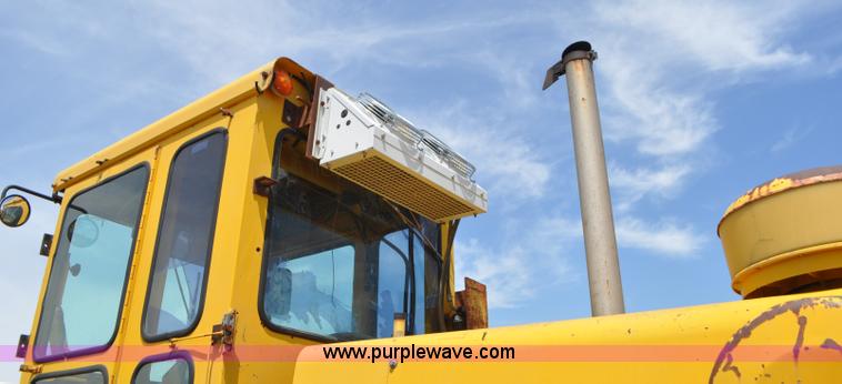 image for item G7423 1987 Dresser A500E motor grader