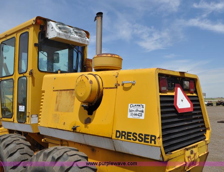 image for item G7423 1987 Dresser A500E motor grader