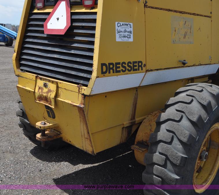 image for item G7423 1987 Dresser A500E motor grader