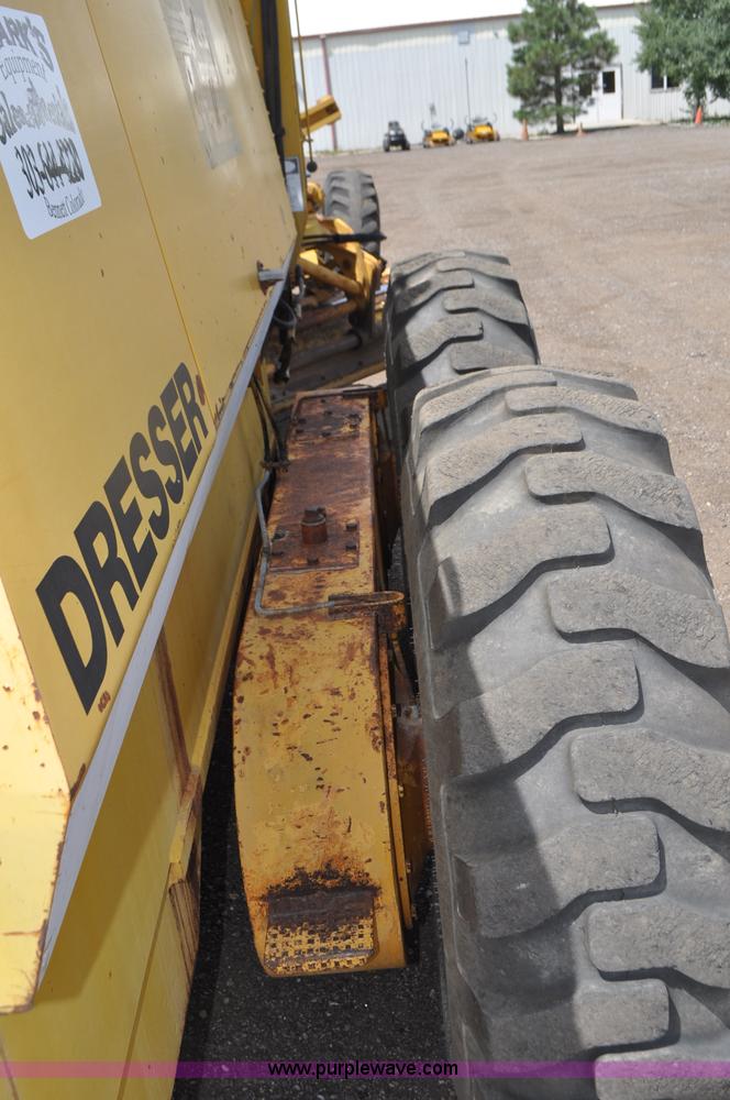 image for item G7423 1987 Dresser A500E motor grader