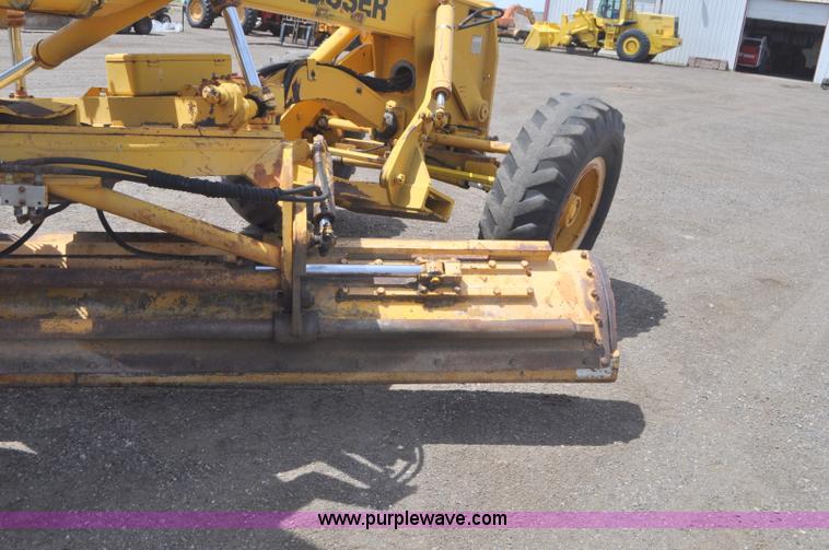 image for item G7423 1987 Dresser A500E motor grader