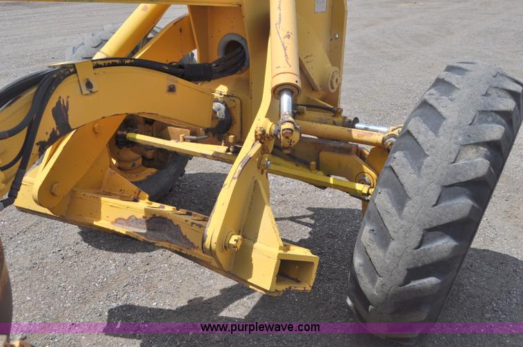 image for item G7423 1987 Dresser A500E motor grader