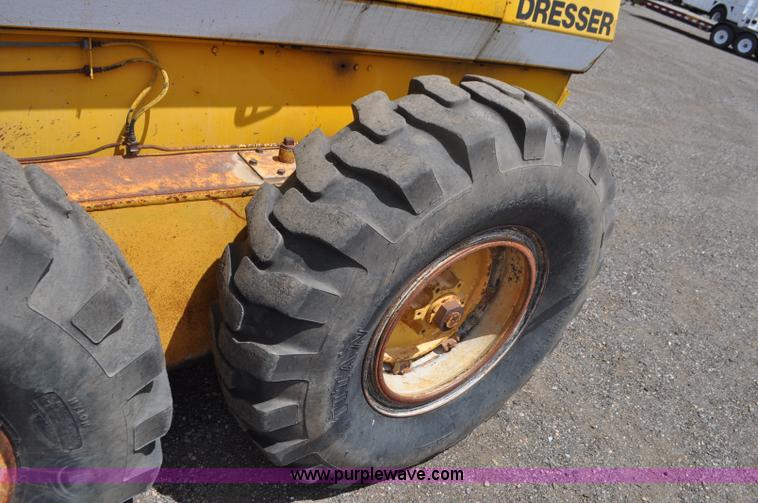 image for item G7423 1987 Dresser A500E motor grader