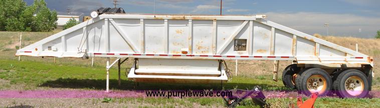 image for item G7426 1994 Ranch bottom dump trailer
