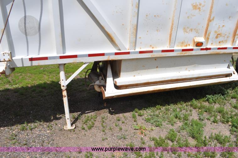 image for item G7426 1994 Ranch bottom dump trailer