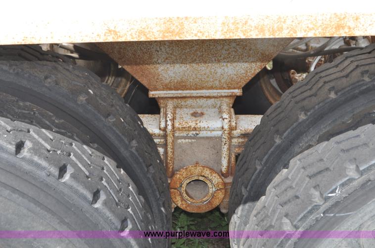 image for item G7426 1994 Ranch bottom dump trailer