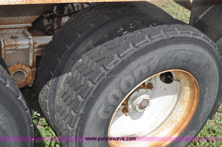 image for item G7426 1994 Ranch bottom dump trailer