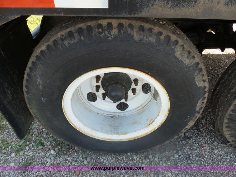 image for item J5487 1993 Caterpillar generator