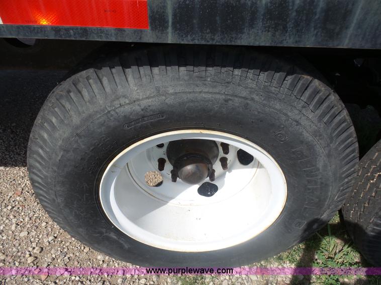 image for item J5487 1993 Caterpillar generator