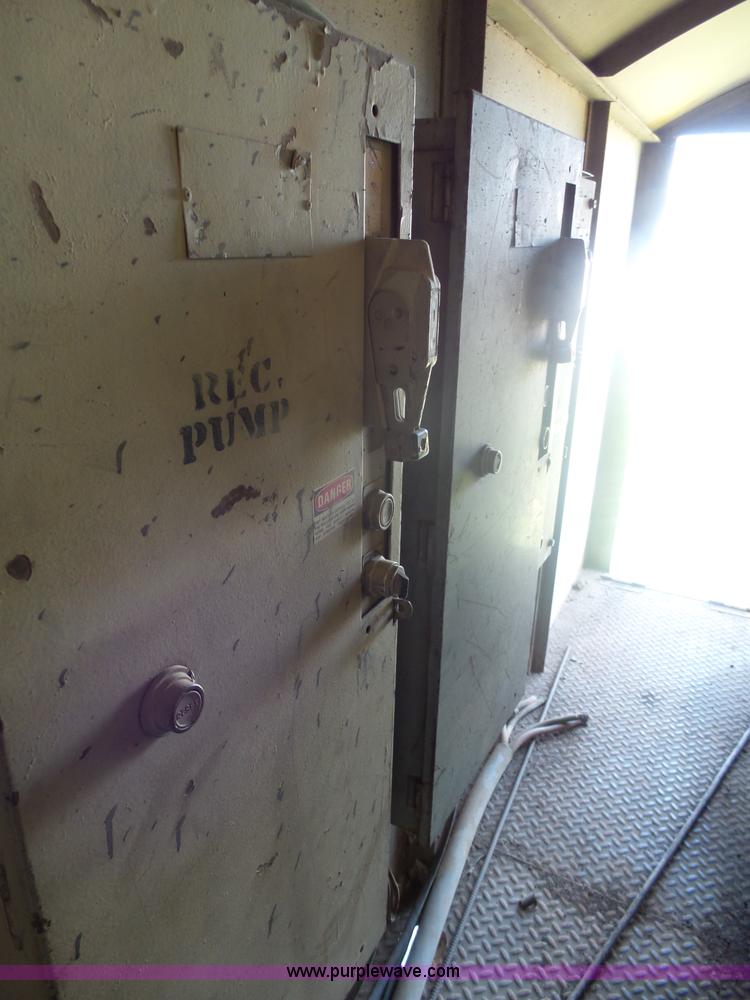 image for item J5487 1993 Caterpillar generator