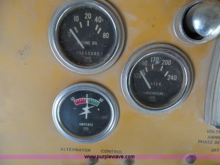 image for item J5487 1993 Caterpillar generator