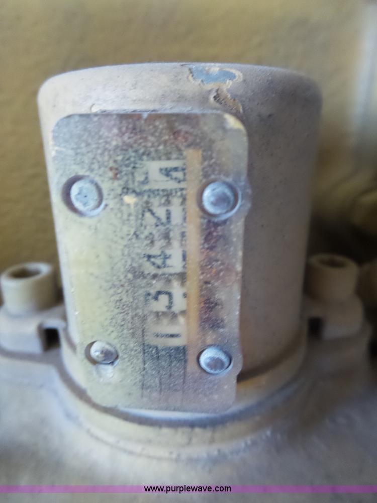 image for item J5487 1993 Caterpillar generator